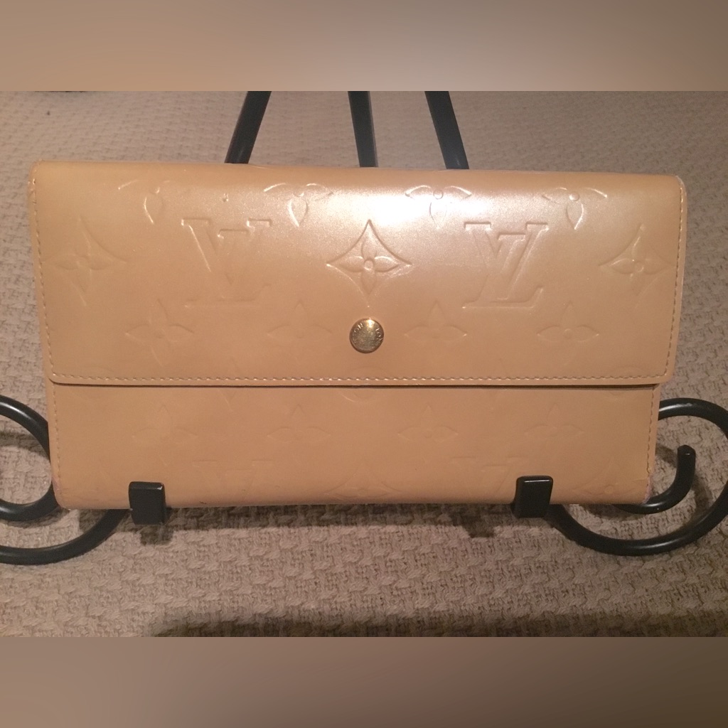 Authentic Louis Vuitton Long Wallet In Good Pre-Loved Condition